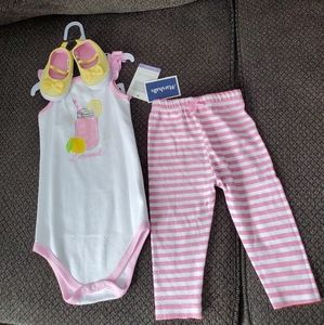NWT Adorable baby girl outfit with shoes